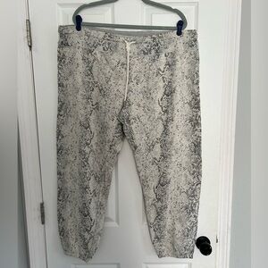 Calvin Klein Performance plus size capris